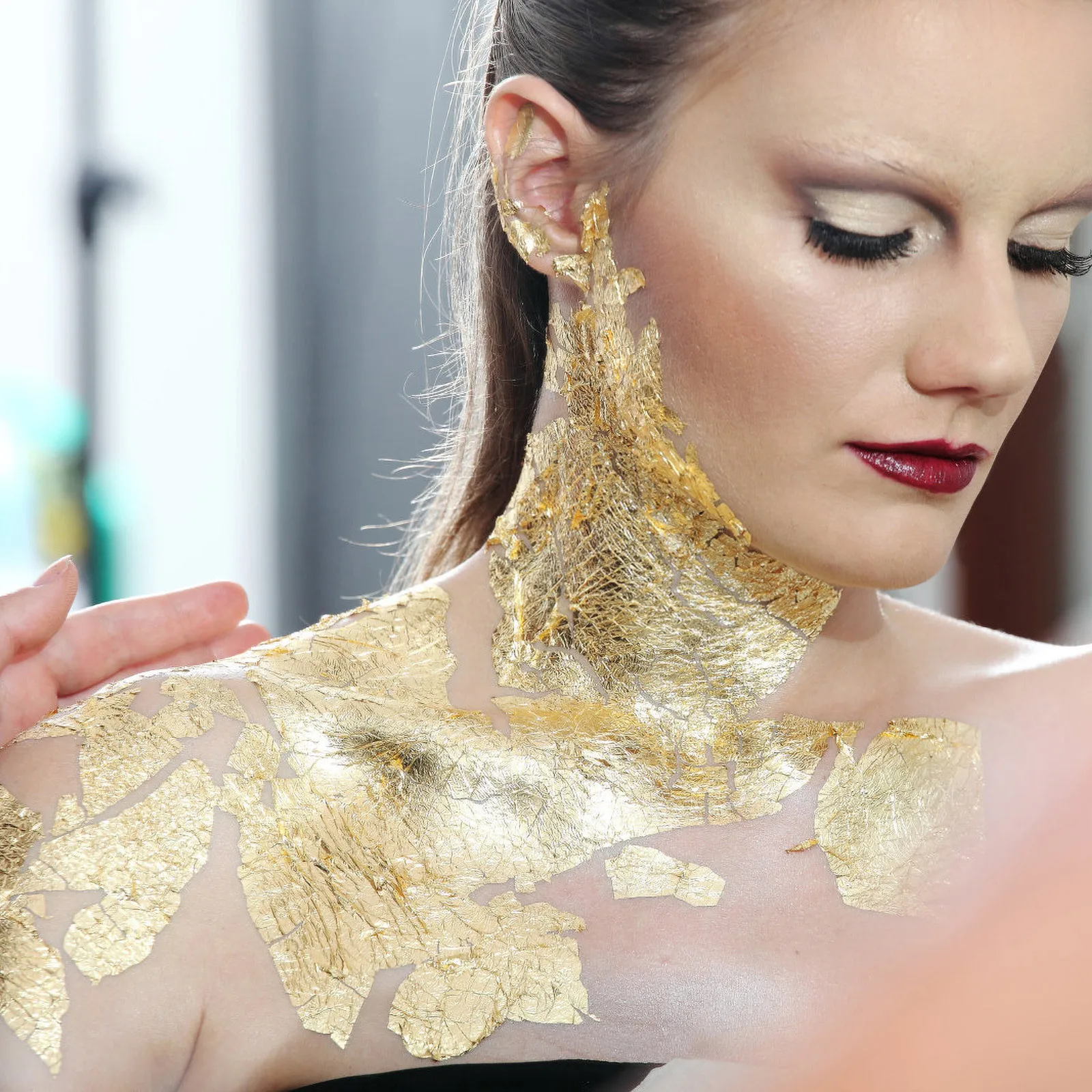 

240Pcs Gold Leaf Sheets Imitation Gold Foil Metallic Flakes DIY Decoration Art Craft Handcraft Accessories Resin Nails Painting