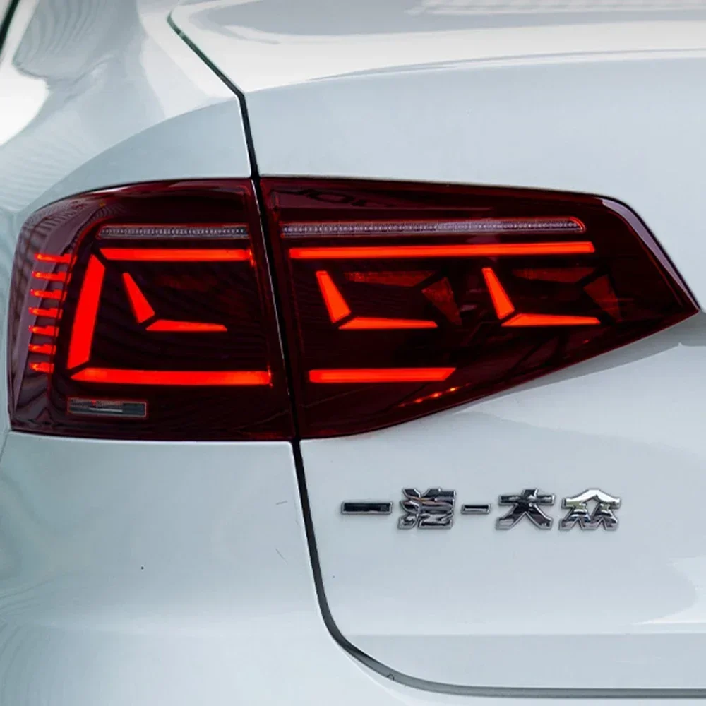 Assemblage de feu arrière automatique pour voitures, clignotant dynamique, accessoires de feux arrière, mise à niveau du design Magotan B8, LED, Jetta Mk6, Sagitar, 2015-2018