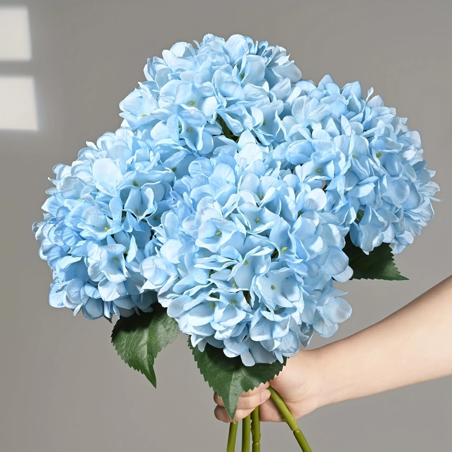 

4pcs Ultra-Realistic Artificial Hydrangea Flowers - Weather-Resistant, Durable & Elegant - Perfect for Outdoor Weddings, Indoor