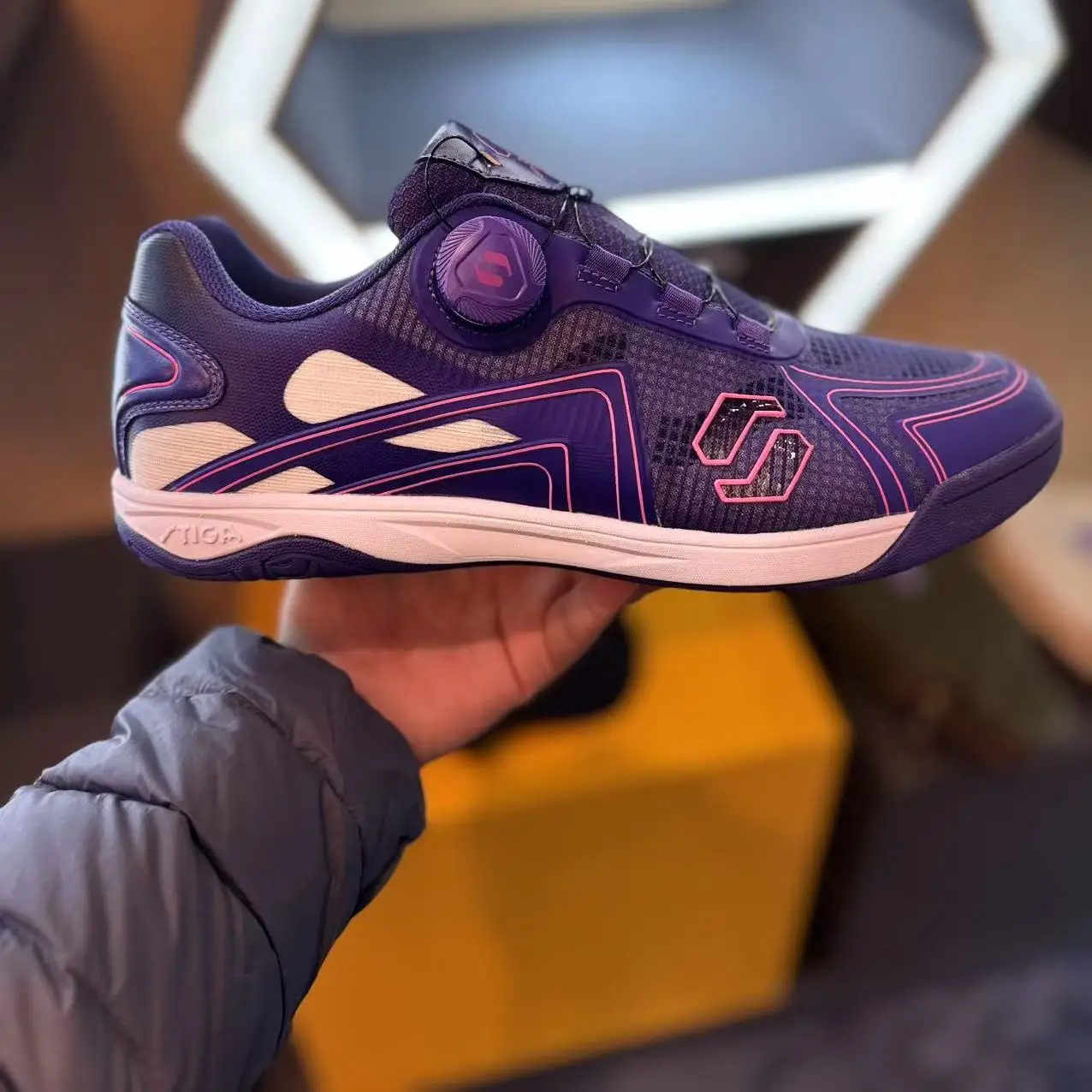 

2025 Lightweight Men's Table Tennis Shoes Neutral Badminton Shoes Table Tennis Shoes Volleyball Shoes Athletic Shoes Anti-slip