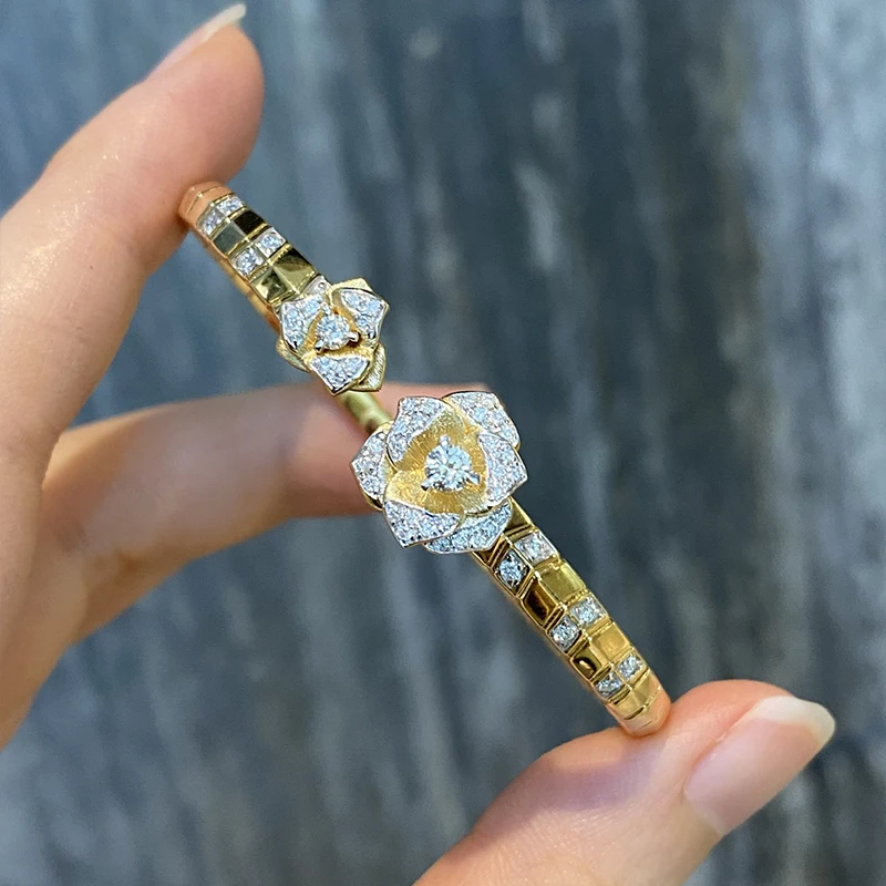 Aazuo High Quality 18K Solid Yellow Gold Real Diamonds 0.62ct Luxury Jewelry Flower  Bangle Gift For Women Wedding Party AU750