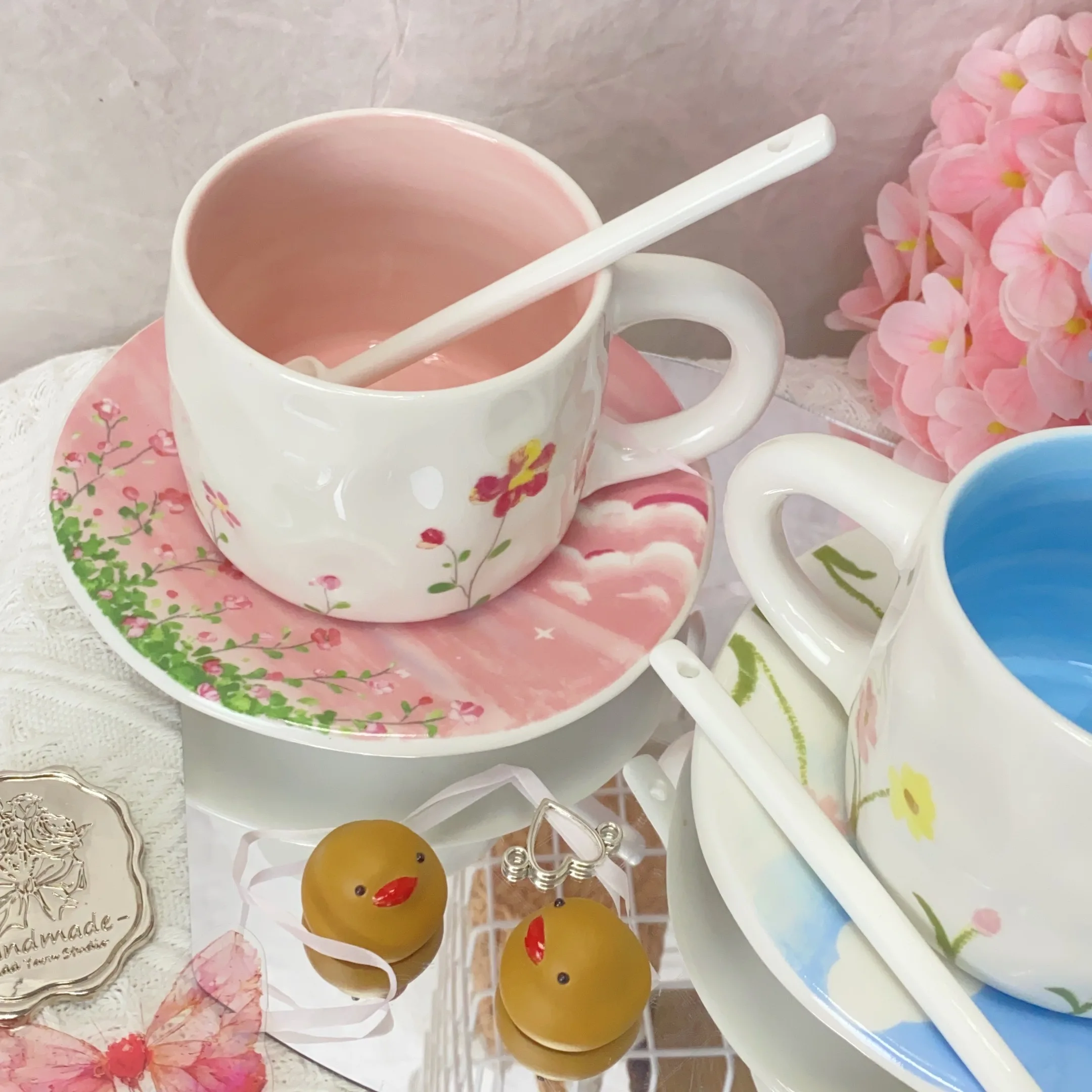 

Hand-painted flower Coffee Cup and Saucer Set Mug Lovely Afternoon Tea Heart Plate Ceramic Water cups Korean ins style mugs