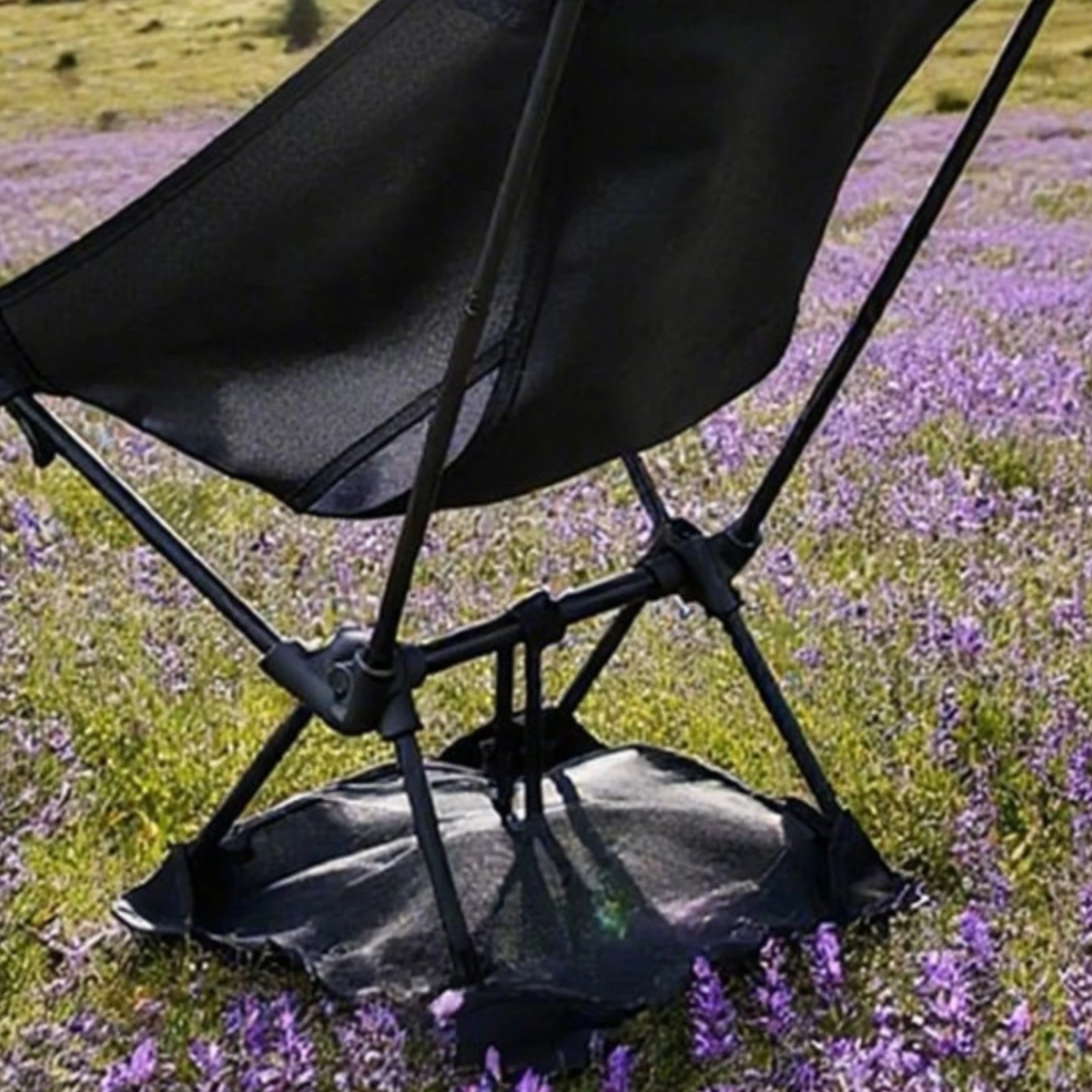 Foldable Nylon Ground Mat Portable Chair Leg Ground Mat Compact Long-Lasting for Outdoor Travel, Beach Trips