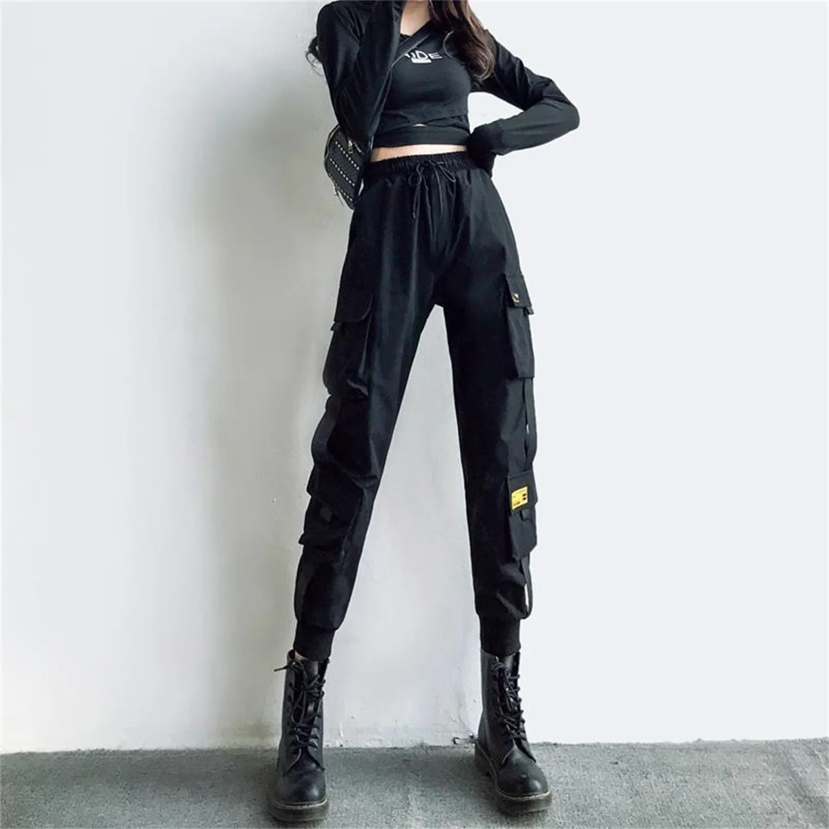 Black Cargo Pants Women Casual Joggers High Waist Loose Female Hip Hop Trousers Korean Punk Pants Funny Capri Streetwear Femme