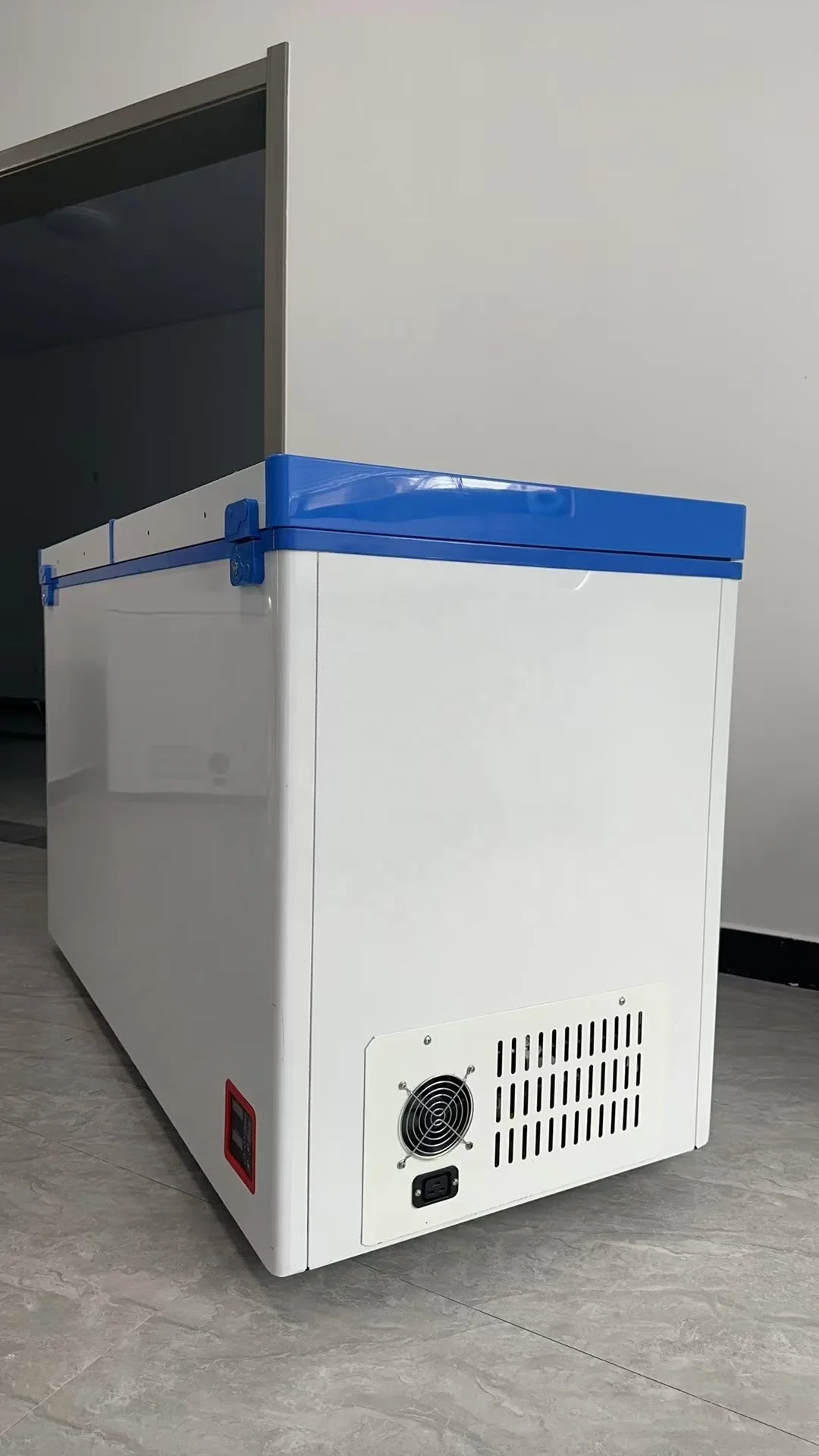 Морозильная камера солнечной энергии 358л без солнечной панели и аккумулятора