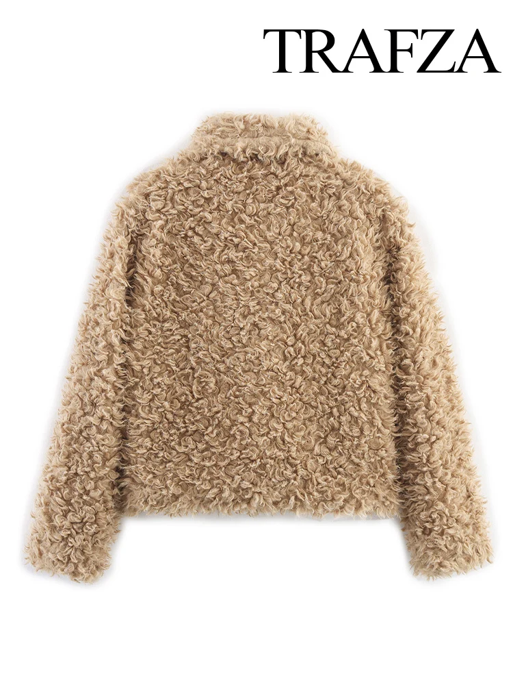 HH Women Winter Fashion Lapel Fur Integrated Lamb Fur Short Jacket Female Chic Temperament Casual Pocket Decorated Warm Coat