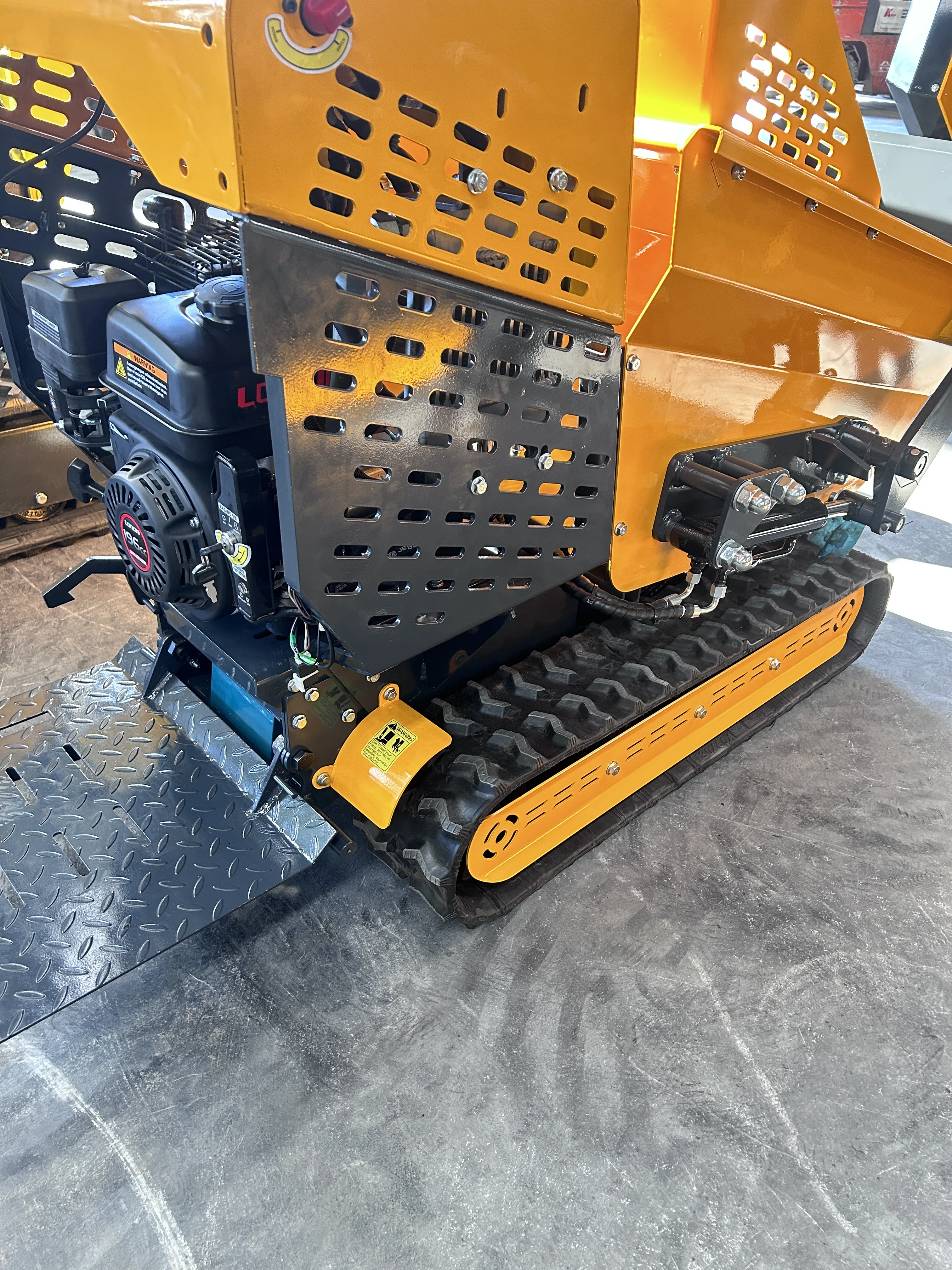 Mini Dump Truck with CE Certificate Earthmoving Machinery Wheeled Dump Truck Hydraulic Dump Truck