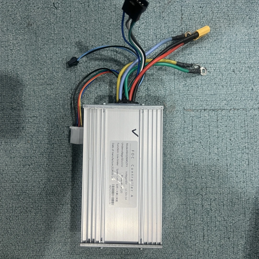 Wholesale FOC 60V 5600W 6000W - 60V 5600W Dual Motor Electric Scooter recension och pris