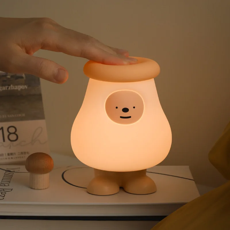 Personalità creativa cartone animato carino grande testa fungo Silicone Pat luce camera da letto comodino luce morbida semplice luce del sonno temporizzata