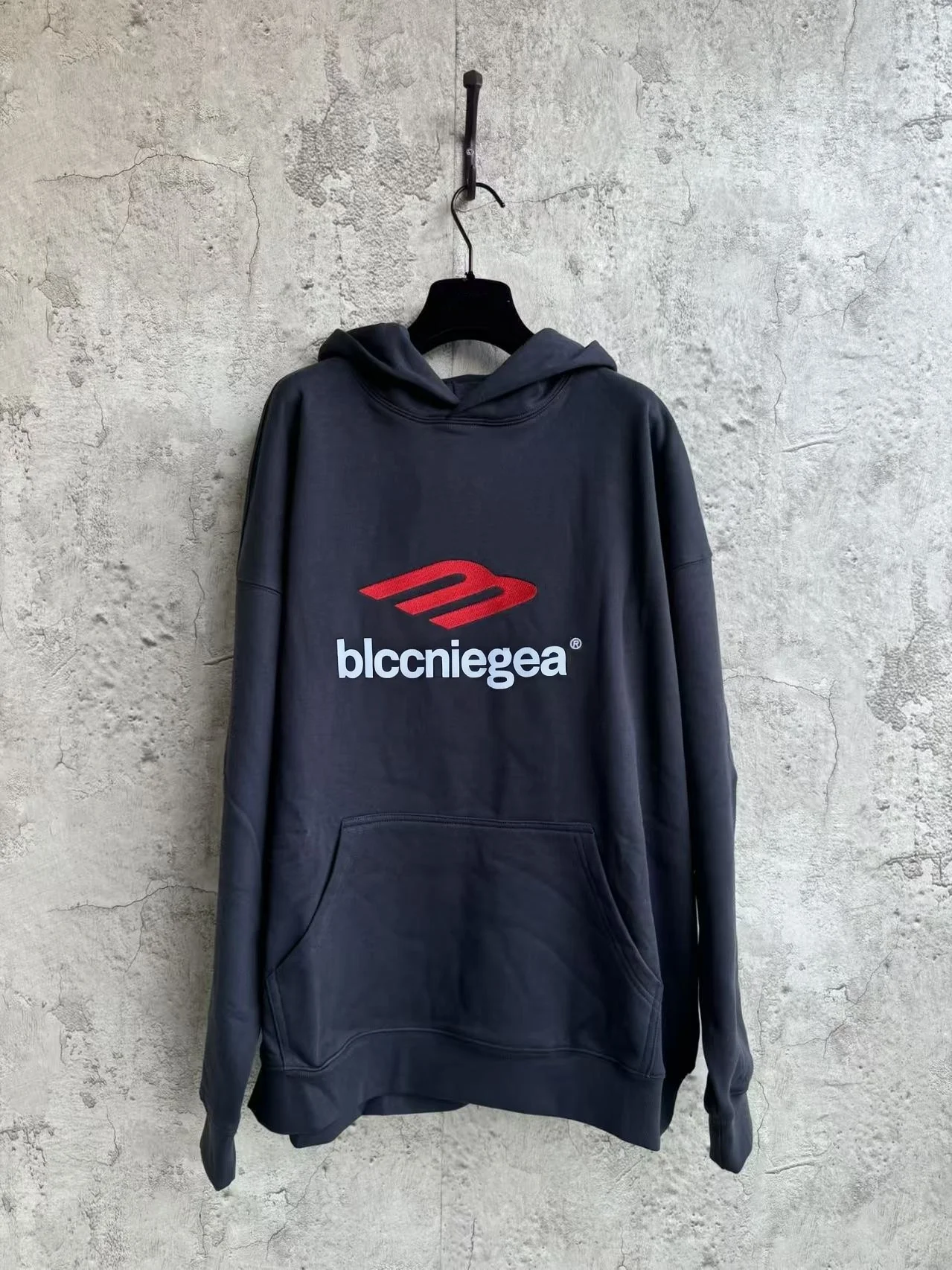 

BLCCNIEGEA Heavyweight High-Quality Fashion Letter Print/Embroidered Pullover Hoodie Loose Fit Pure Cotton Paris B Hoodie Unisex