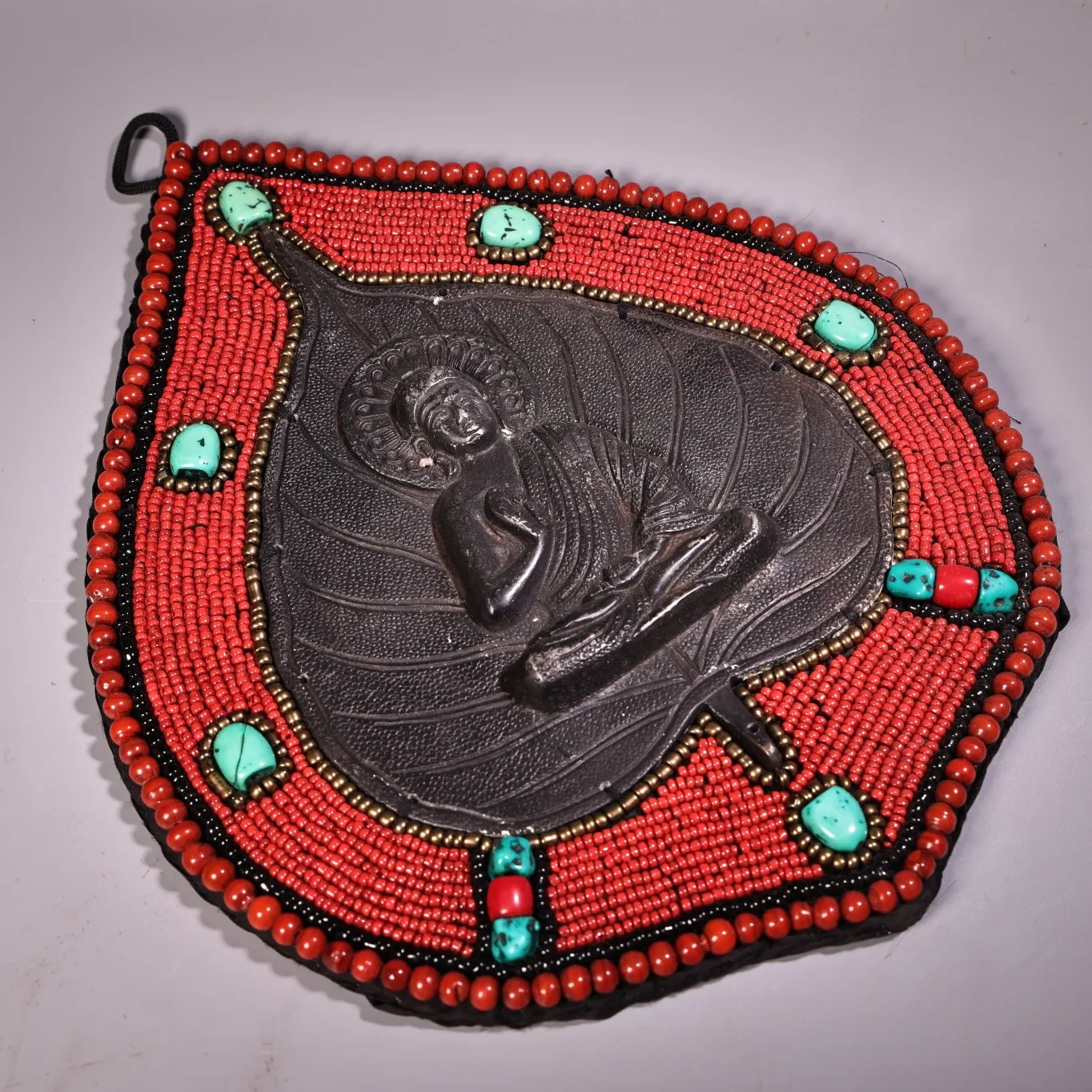 Old Red Rope Weaving Mosaic Gem colored glaze Shell leaf shape Shakyamuni Buddha Thangka hanging panel