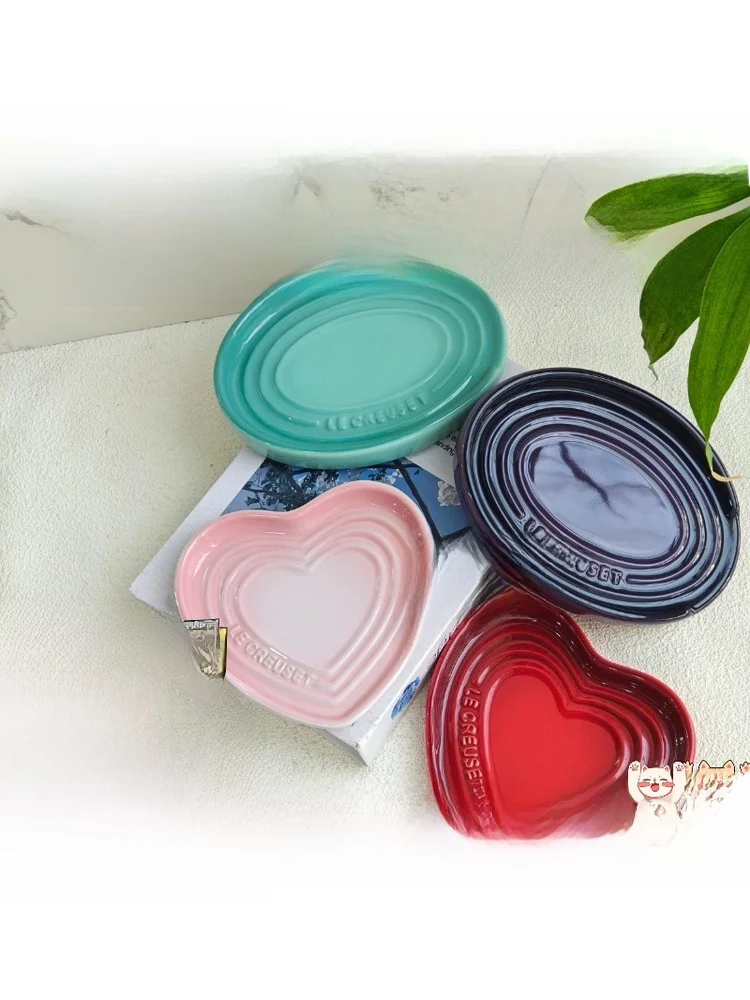 Le Creuset Cool Color Oval Soap Di Spoon Holder Cerc Enamelware French Sle Daily Use Porcelain Bowls Pure Color Pattern