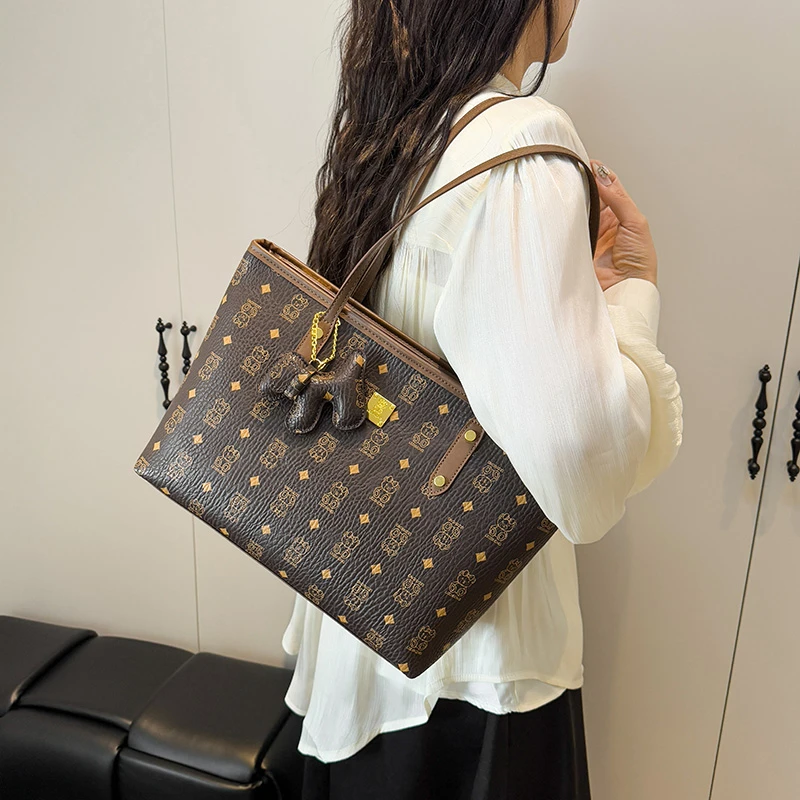 

Patina Vintage Leather Handbag For Women Luxury Designer Crossbody Bag Large Capacity Unique Minimalist Aged Diaper Bag