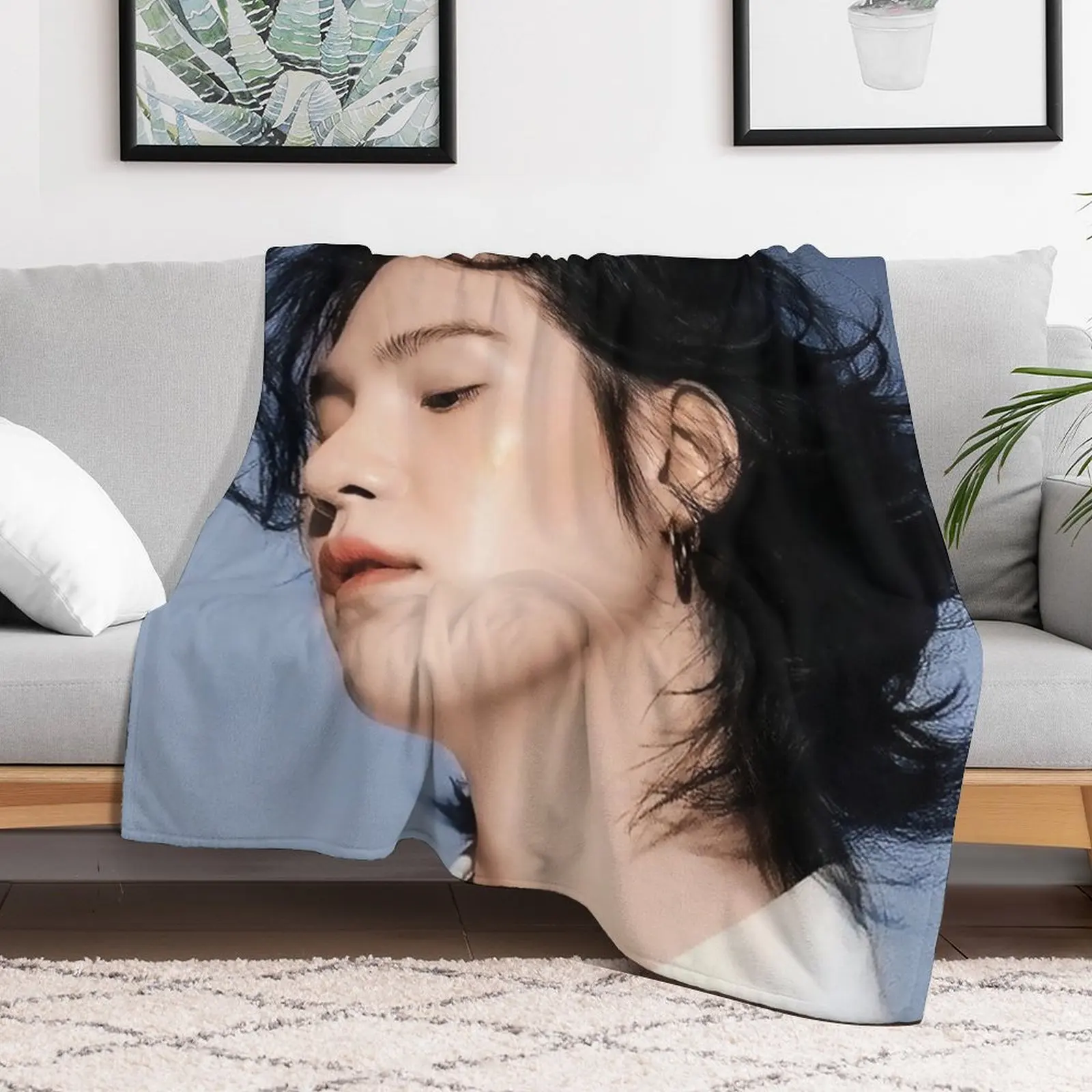 Min Yoongi Throw Blanket