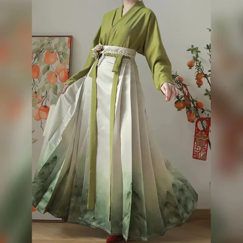 Spring Improved Ming Dynasty Hanfu Set For Women ChinsesTraditional Horse-face Skirt Wonderful Ma mian Qu With Mountain Printing