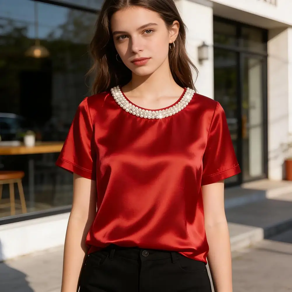 

2026 Women T-shirt Round Neck Satin Fabric Tee Shirt Hand-Sewn Imitation Pearls Short Sleeve Loose Fit Chic Tops