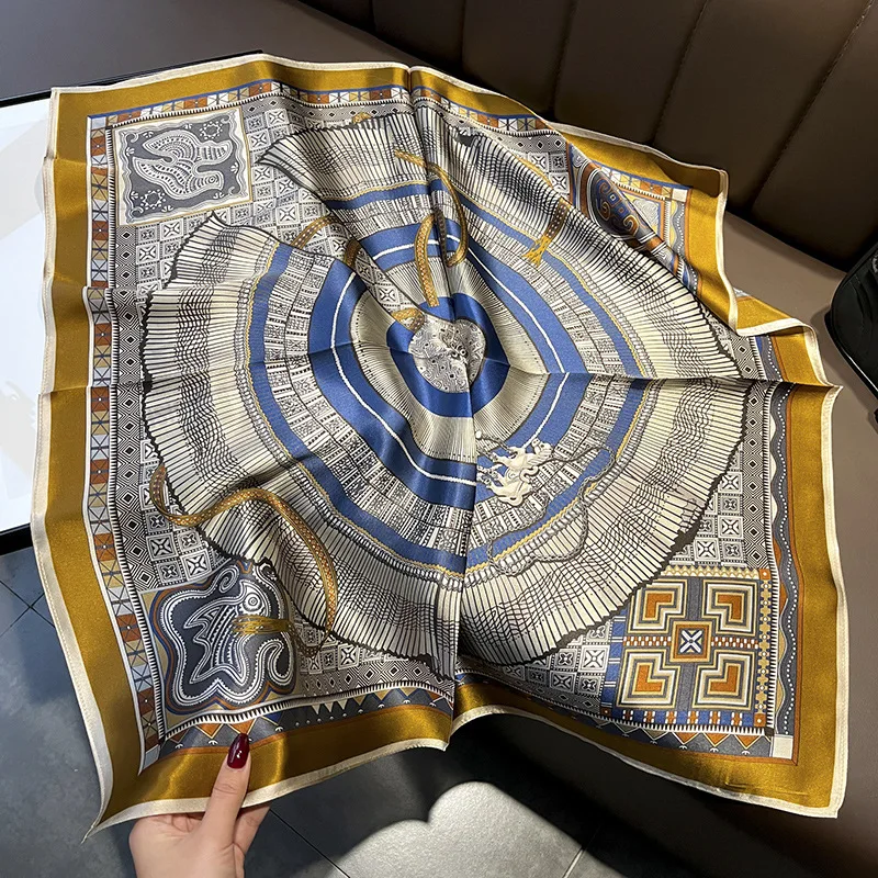 Premium Retro Thin Black Gold Disc Fan-shaped Plaid Silk Mulberry Silk 70 Square Scarf Bag Decoration Universal Silk Scarf view 3