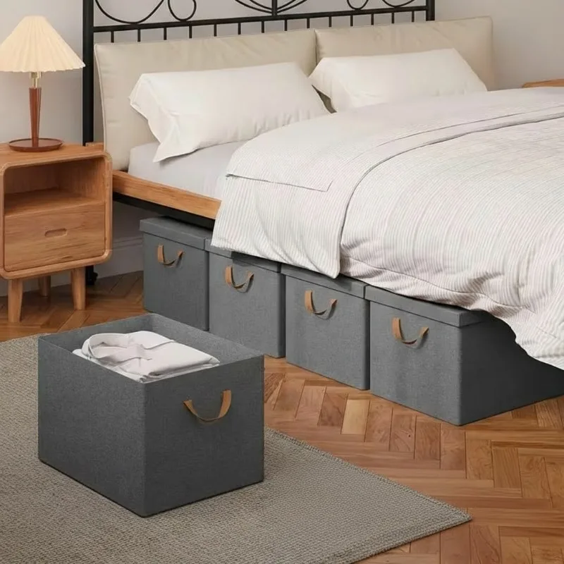Set da 5 contenitori moderni in tessuto, pieghevoli, con maniglie, ideali per organizzare e riporre oggetti in casa, in ufficio, nella cameretta dei bambini e nell’armadio. Design minimalista in tinta