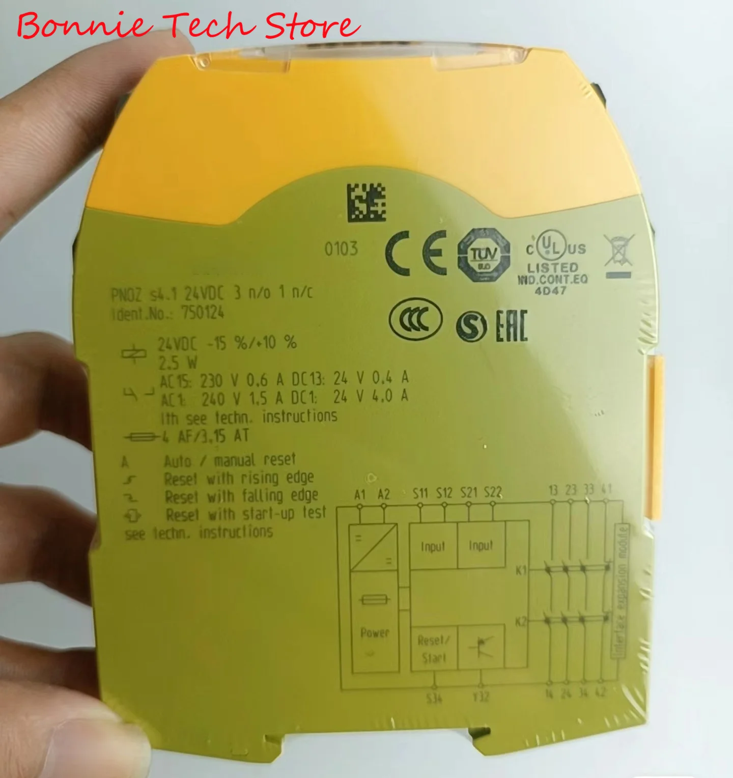 750124 for PILZ PNOZsigma safety relay (standalone), PNOZ s4.1 24VDC 3 n/o 1 n/c