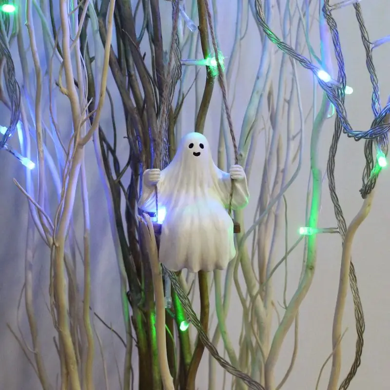 

Halloween Cute Swing Ghost Creative Hanging Swinging Ghost Ornament Swinging Ghost Figurine for Courtyard Garden Decor