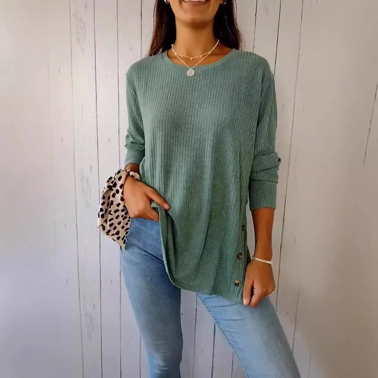 Bild 4: 2026 Amazon Cross-Border Independent Station Herbst Lässiger Rundhals-Pullover mit Rippenmuster und Knöpfen, Langarm