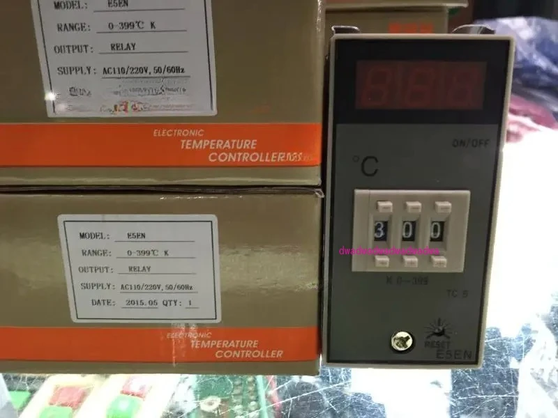 

New Original E5EN-YR4K K type 0-399 degree digital display temperature controller Injection molding machine temperature controll
