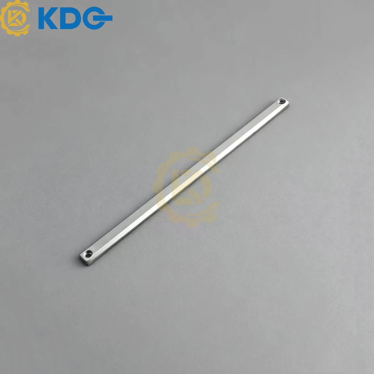 

Лучшее качество C5.072.605 Натяжная рейка SideLay 3. ​ 65 мм × 15 мм для Heidelberg SpeedMaster 102 CD102