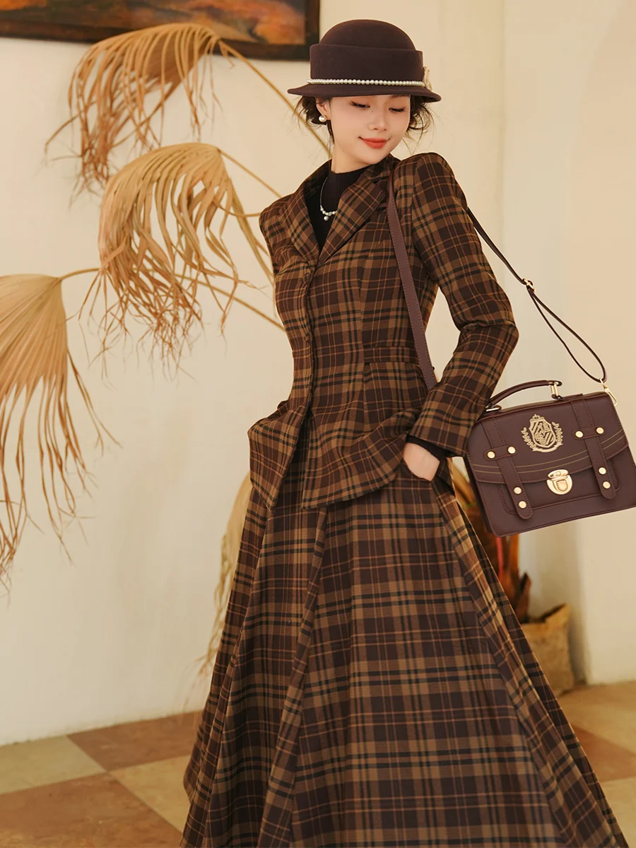 Original Vintage Plaid Thickened Suit Set Dress with Waist Cinching British Style Autumn Warm Chestnut Color Women's Fashion