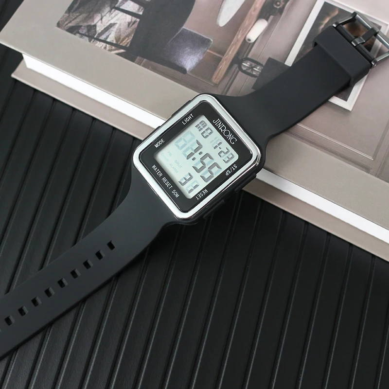 ساعة يد رقمية رياضية للرجال 50 متر مقاومة للماء، منبه، إضاءة خلفية، مينا مستطيلة، ساعة خارجية متعددة الوظائف