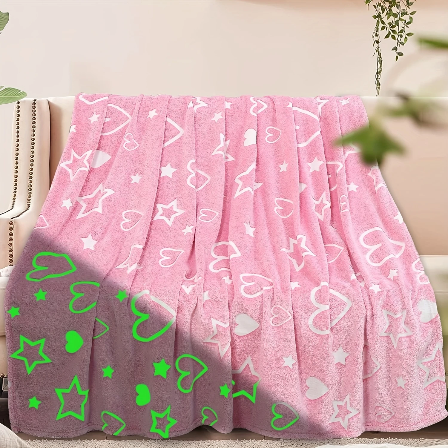 1pc Vibrant Pink Heart Star Pattern Fluorescent Glow-in-the-Dark Soft Flannel Blanket - Cozy All-Season Throw for Boys and Girls