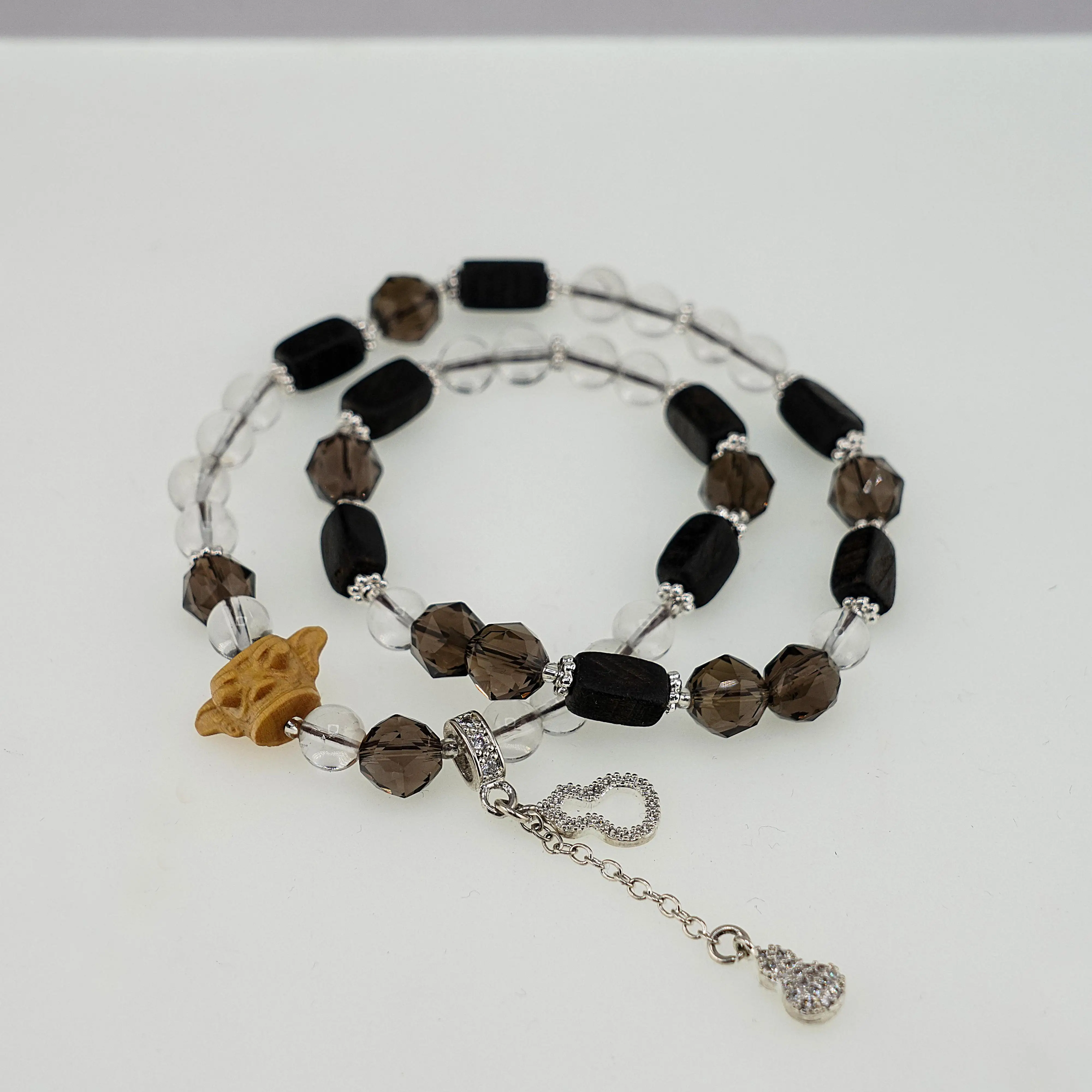 مجموعة ثلاث نجوم مكونة من جزأين