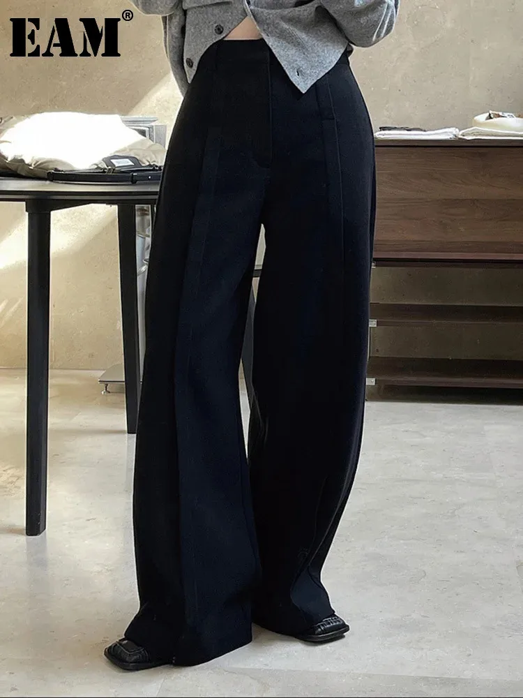 [EAM] High Waist Black Long Pleated Wide Leg Casual Pants New Loose Fit Trousers Women Fashion Tide Spring Autumn 2025 1DF4424