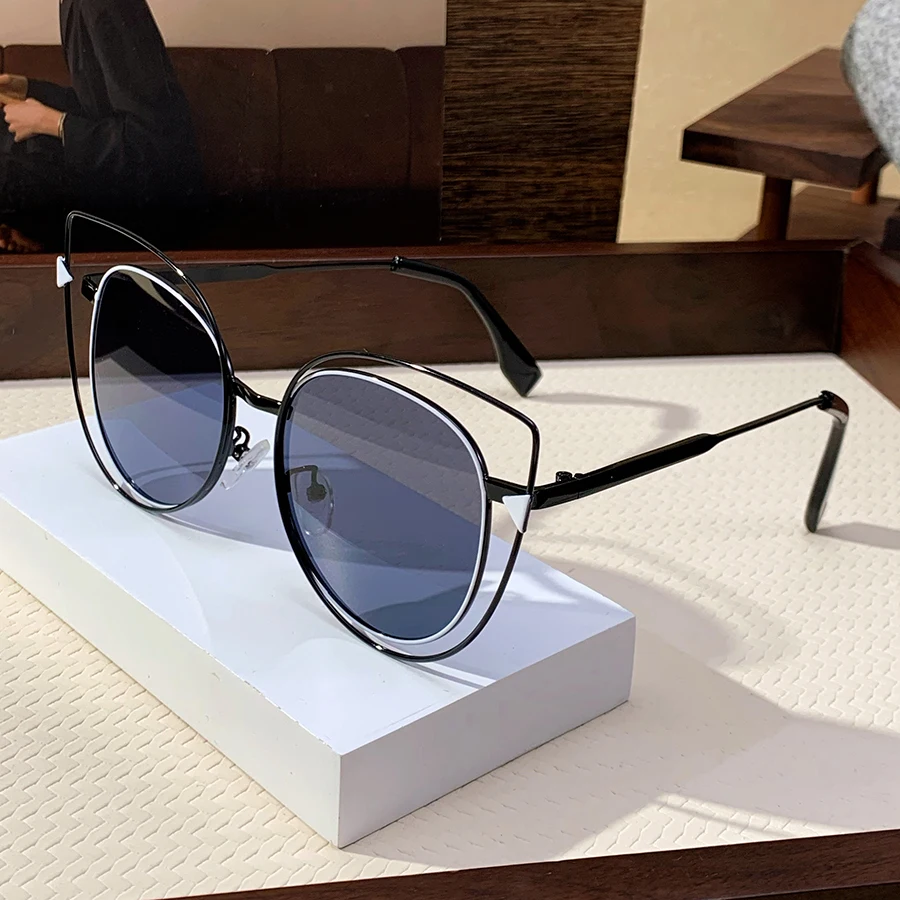 Modische Damen-Katzenaugen-Brille mit Hohldesign in Schmetterlingsform für Party, Streetstyle, Fotografie und Dekoration