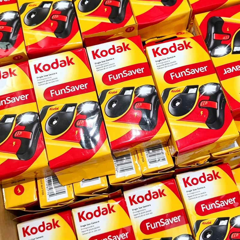 Фотоаппарат Kodak FunSaver/HD Power Flash с мгновенной вспышкой, одноразовый, ISO 800, 27/39 кадров (дата годности до 2027 года)