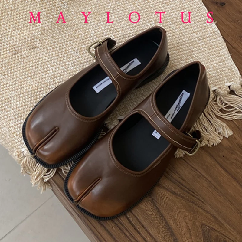 

2024 Spring Round Split Toe Retro Color Women Single Shoes Buckle Strap Female Casual Soft Mary Janes Shoes