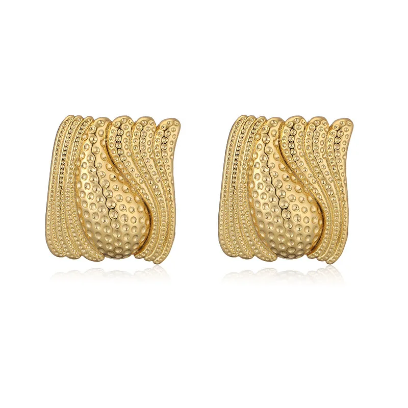HECHENG, Pleated Wave Glossy Glossy Earrings Unisex Retro Simple Fashion Versatile Women\'s Earrings 1 Pair