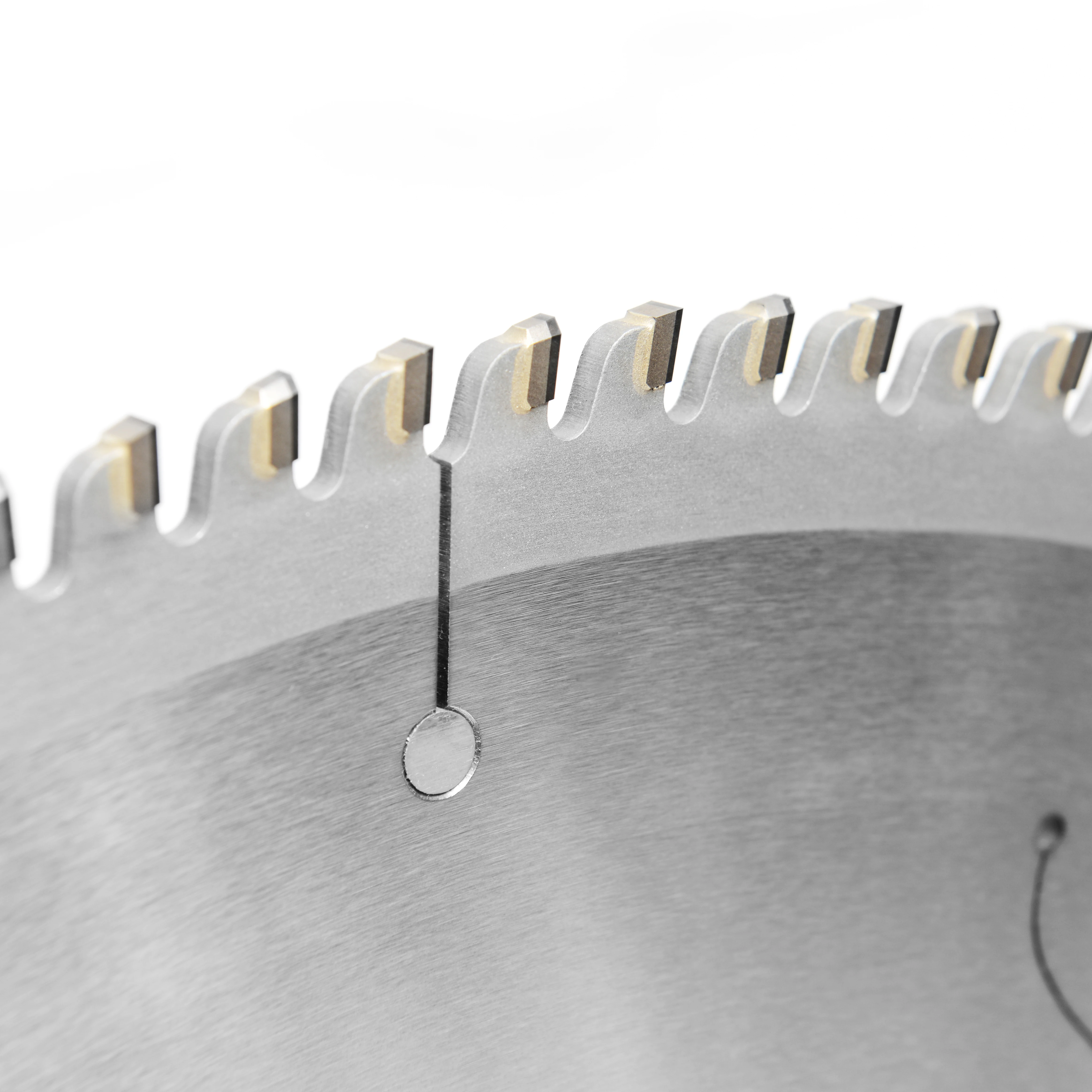 Industrial High Rigidity PCD Carbide Circular Saw Blade OEM For Laminate Board And Aluminum Cutting High Speed 420mm 4mm 30mm