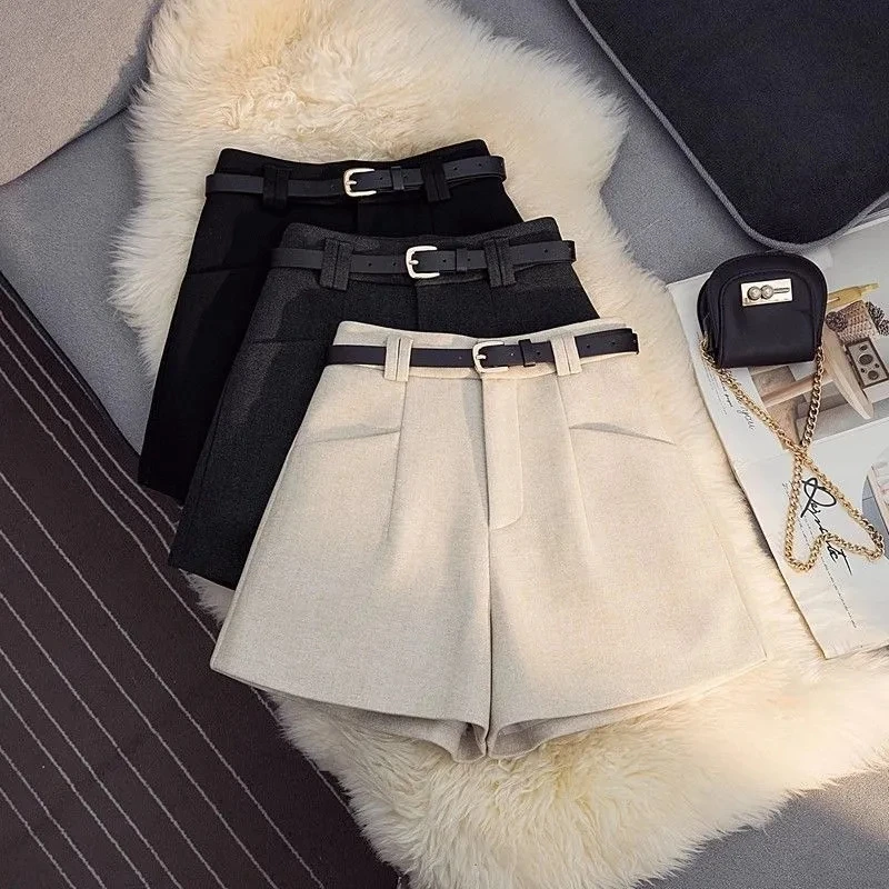 

Черные шерстяные шорты для женщин, осень-зима 2026, новые, с высокой талией, утягивающие, А-силуэт, модные, универсальные, широкие брюки-кюлоты