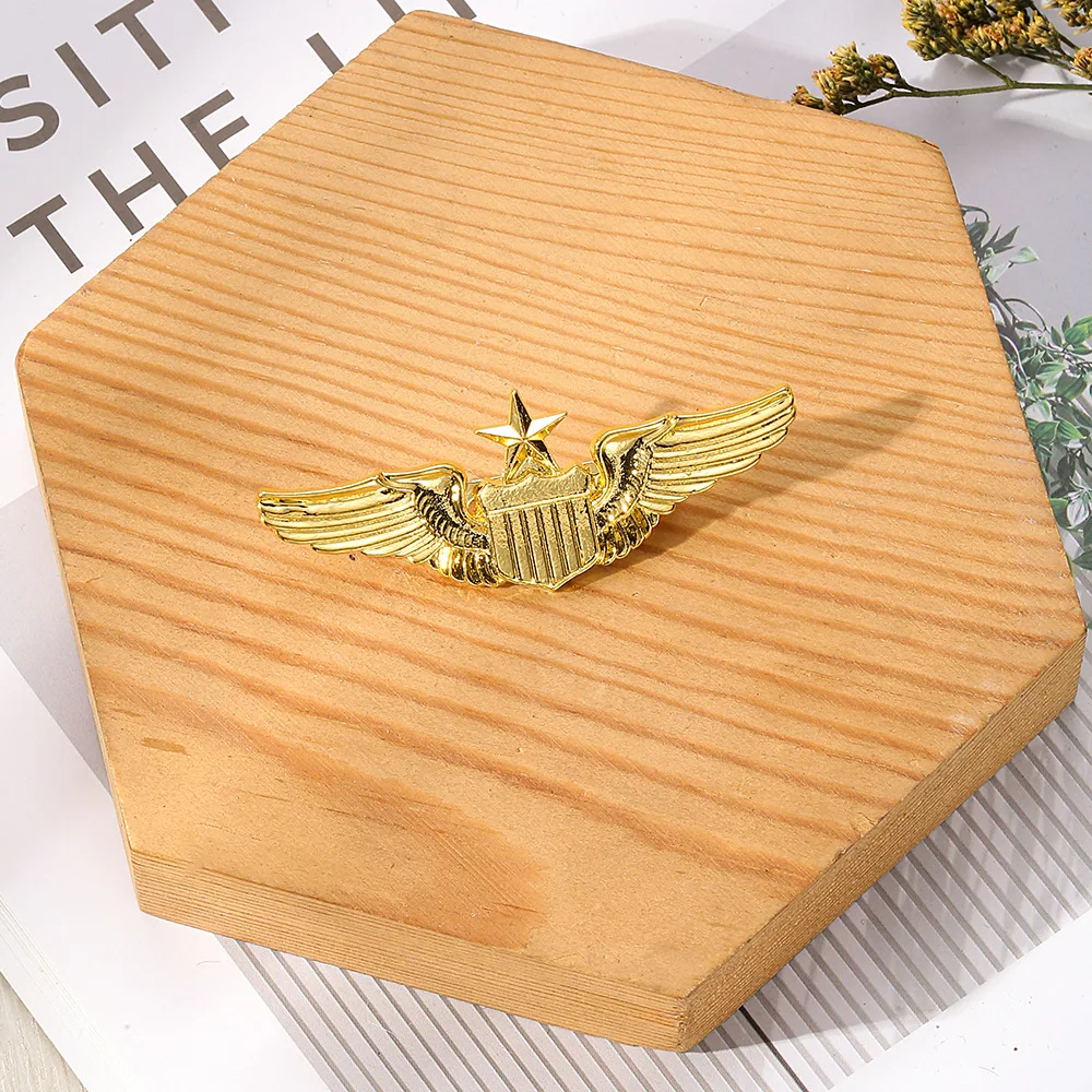 Brooch Pilot Aviation Metal Badge Chest Badge Cross border Eagle Wing Shoulder Badge Commemorative Pin