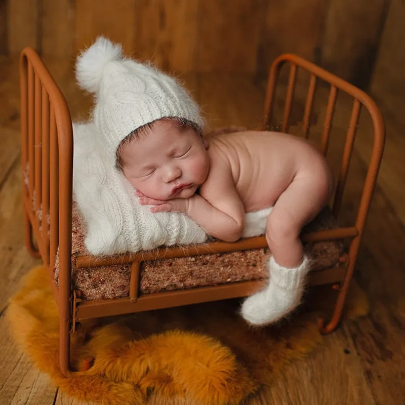 Nuovo stile bambini fotografia puntelli neonato foto fatta a mano in lana bianca grande berretto a sfera cuscino set accessori da studio