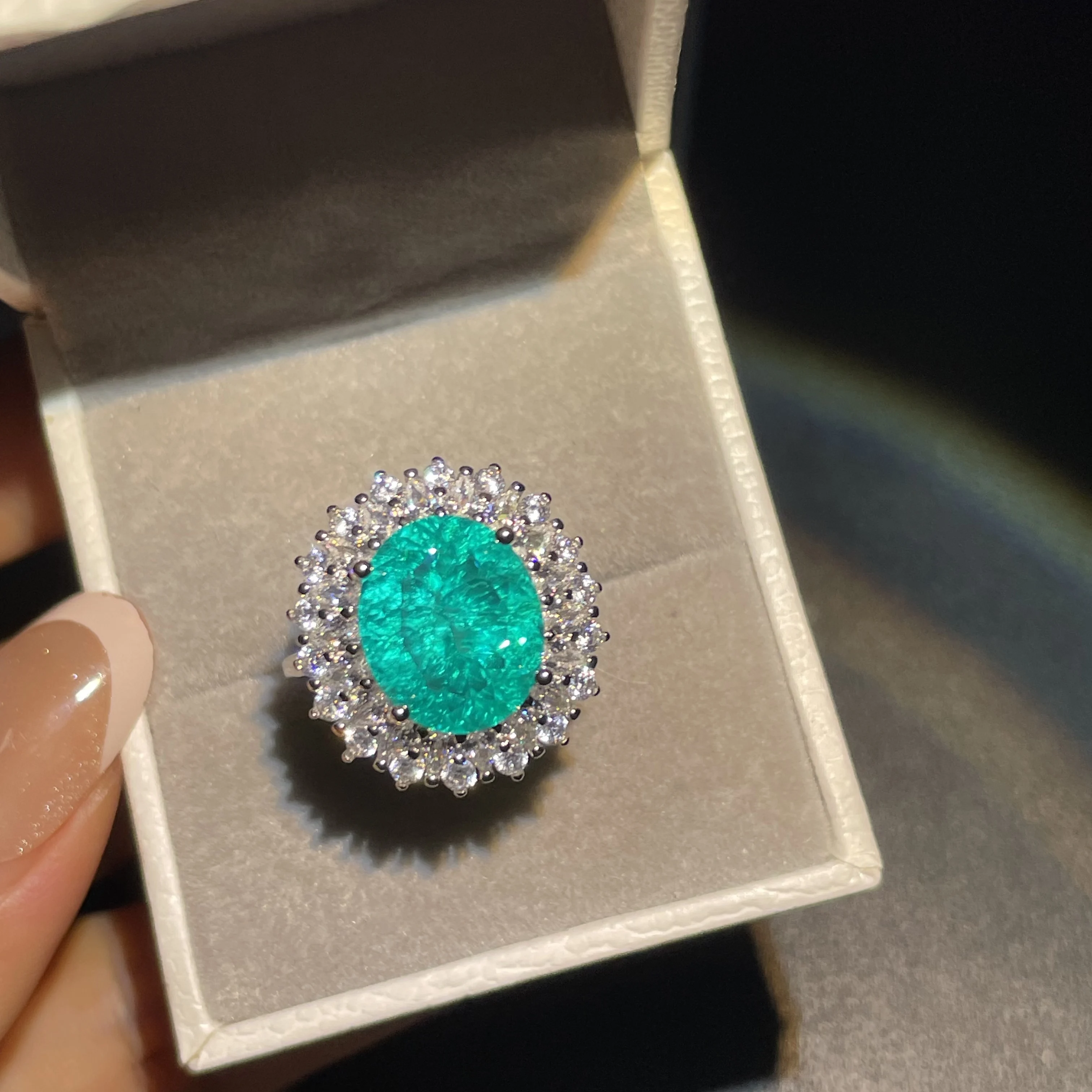 925 pure silver paraiba diamond ring - elegant wedding jewelry for women, perfect for a party or as a gift for a single woman