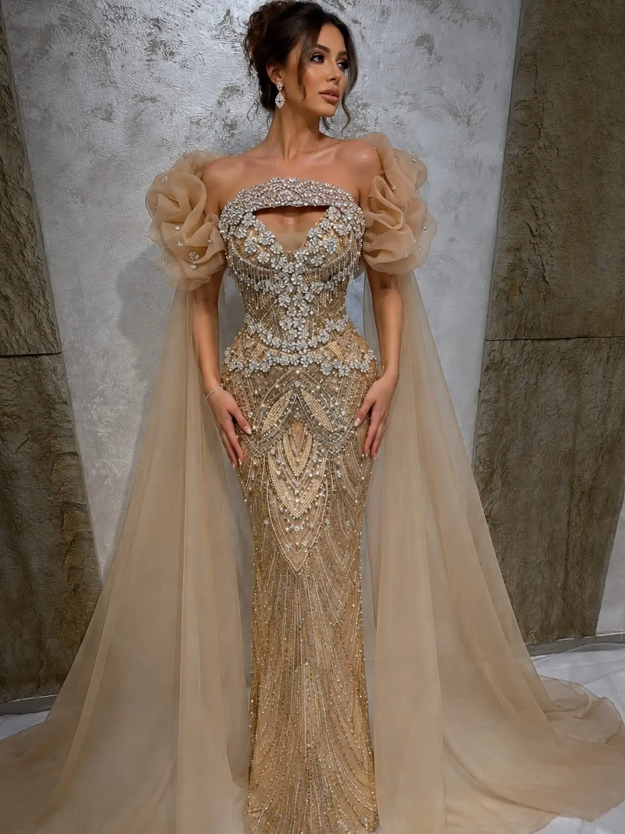 

2026 Customized Champagne Evening Dress With Cape Long Sleeve Mermaid Celebrity Dresses Crystals Beaded Wedding Party Prom Gowns