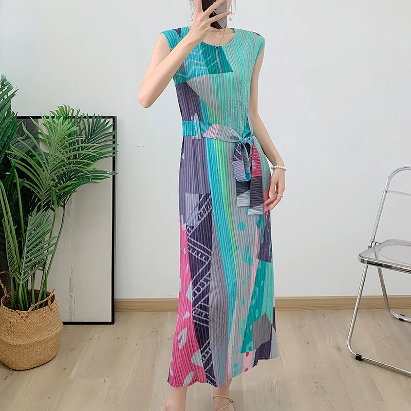 

ALSEY Pleated Fashion Printed Midi Long Vest Dress Crinkle Tie Sleeveless Design Women's Dresses 2024 Summer New