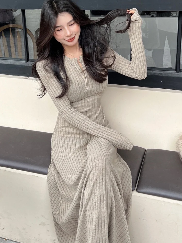 Hebe Style Knitted Knee-Length Dress Women's Autumn Winter New Model Slimming Base Layer Coat Matching Wrap around Skirt