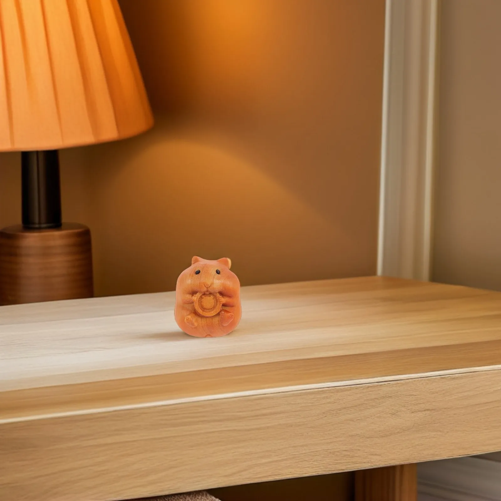 Handcrafted Wood Carved Hamster Sculpture Mini Wooden Animal Carving Decoration for Home Office Shelf Desk Wood Carved Animals