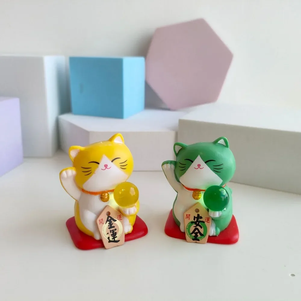 Figurki 3D Lucky Cats Japońskie Maneki Neko Fortune Cat Statue Home Decor Akcesoria na biurko