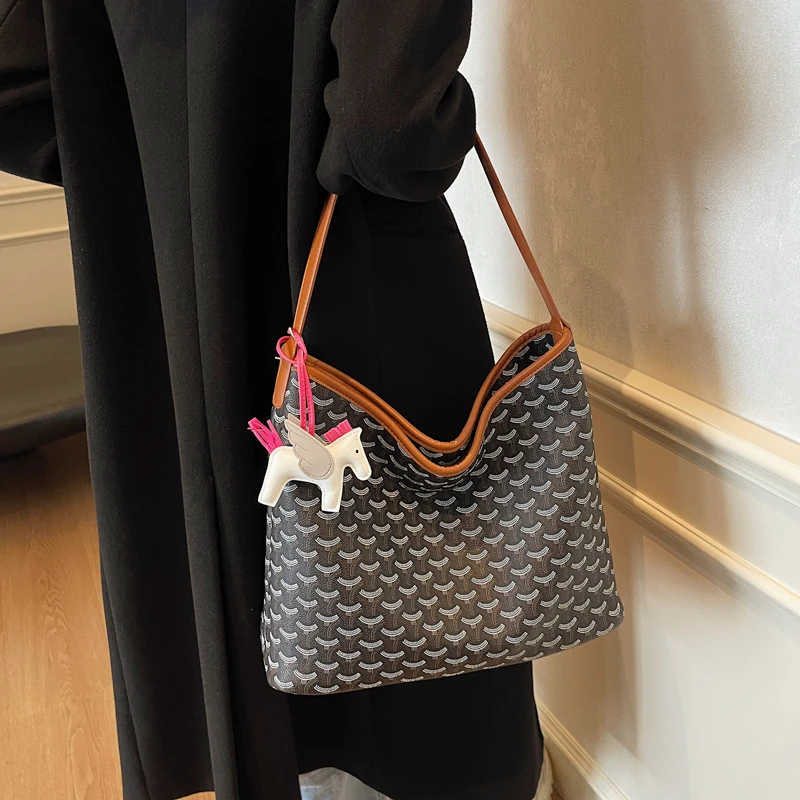 

Fashionable Tote Bag Handbag For Women Multifunctional Shoulder Bag Lightweight Portable High Capacity Daily Essential