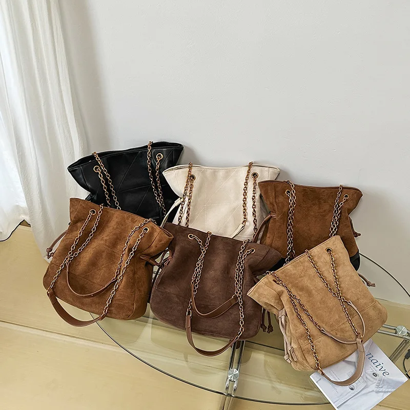 

2026 New Fashion Versatile Suede Shoulder Women's Tote Bag Commuter Large Capacity Drawstring Portable Crossbody Bucket Bag