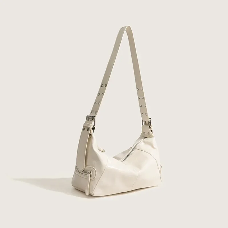 

2026 New French Niche Crossbody Bag, High-end, Sweet, Cool, Spicy, Fashionable Shoulder Bag, Retro Soft Leather Bag for Women