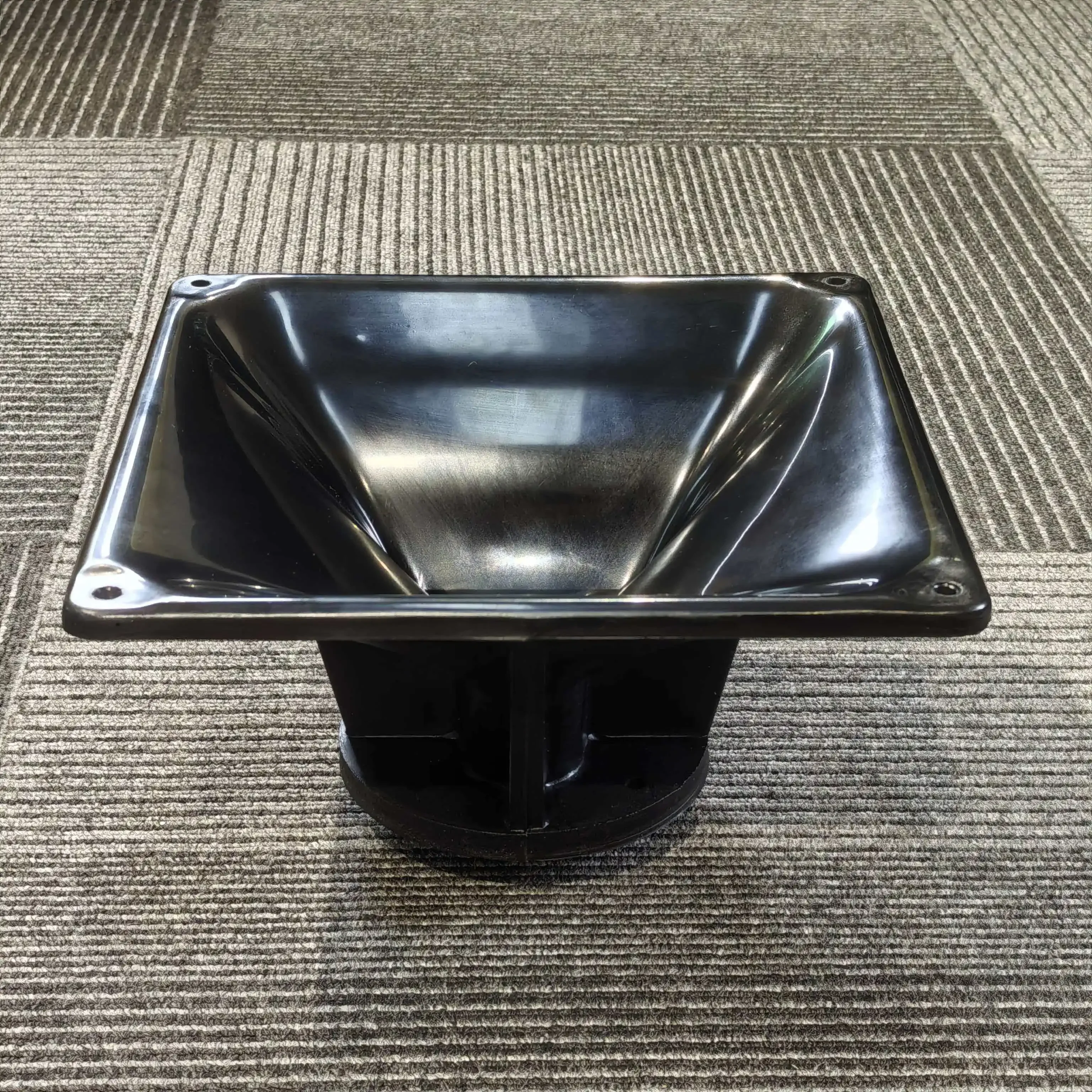 MW Audio 1"/1,4" Bühnenhorn mit Doppelröhre, 55 ° /110 ° x 50 ° Breitbandiger Wellenleiter für Profi-Lautsprecher – Detail 6